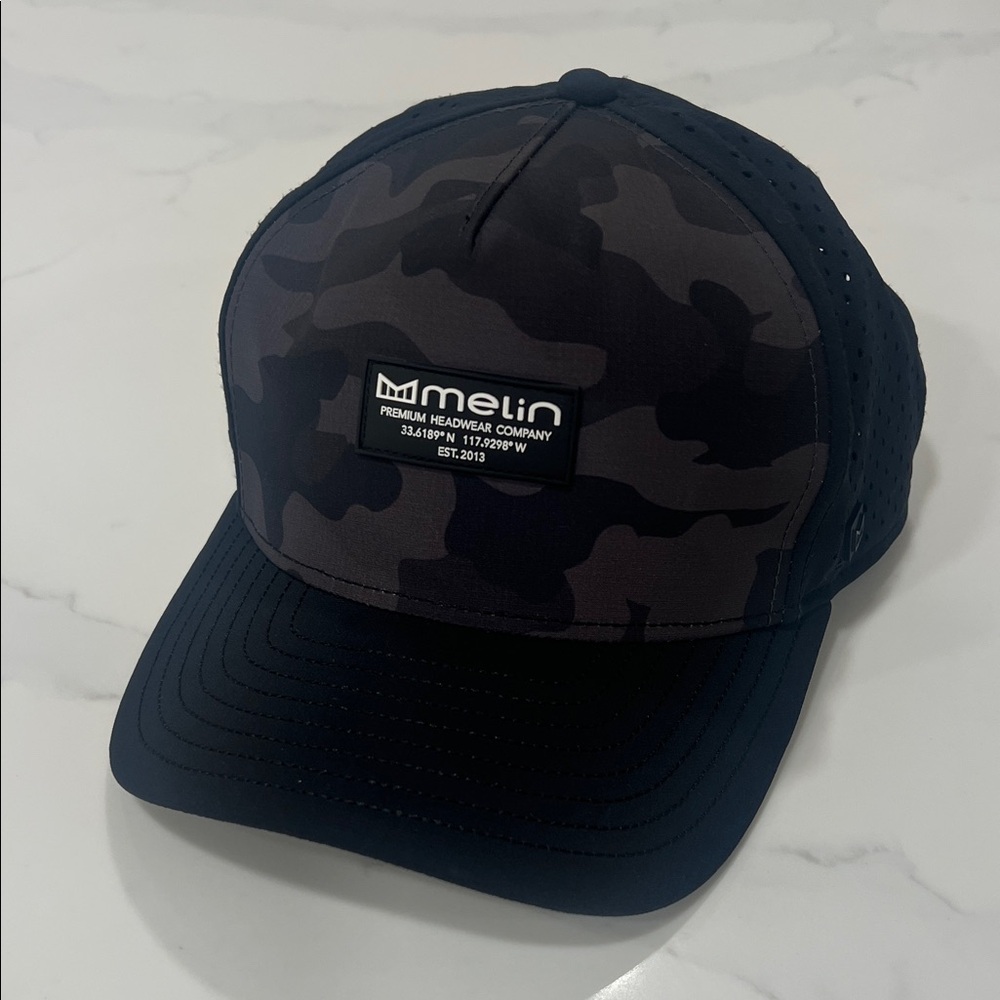 Melin Men's Camo Black Cap